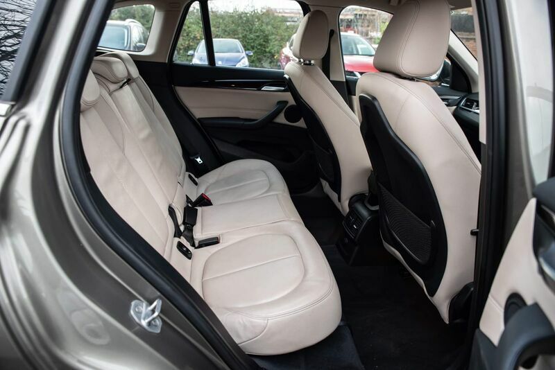 BMW X1 Xdrive 20D Xline Silver #4