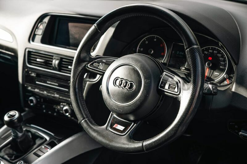 Audi Q5 Tdi Quattro S Line Plus Grey #4