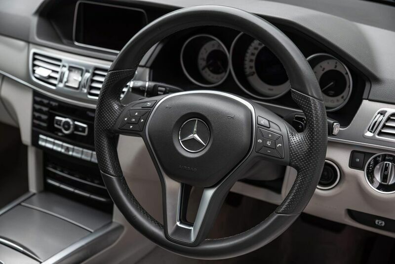 Mercedes-Benz E Class E220 Cdi Se Silver #2
