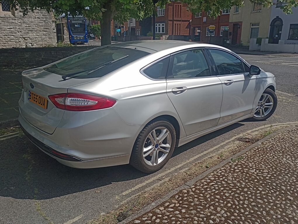 Ford Mondeo Titanium Tdci 5-Door BT65OUA Silver #6