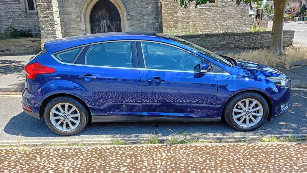 Ford Focus Titanium Tdci 5-Door EO15CZH Blue #4