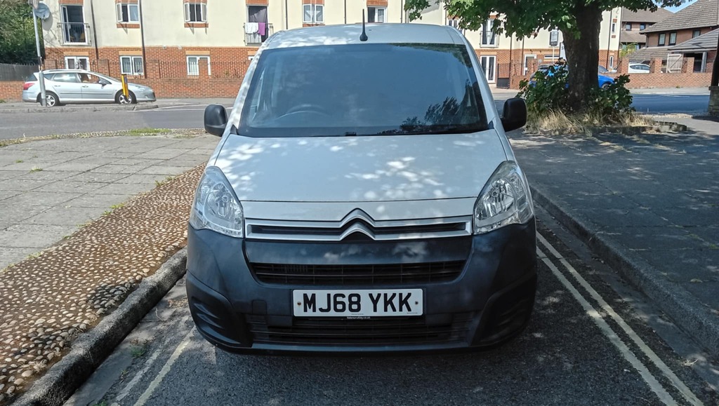 Citroen Berlingo 850 Enterprise L1 Bluehdi 0-Door MJ68YKK White #2