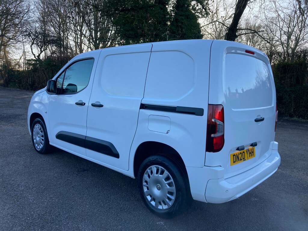 Vauxhall Combo 1.5 Turbo D 2300 Sportive Panel Van DN20YHH White #5
