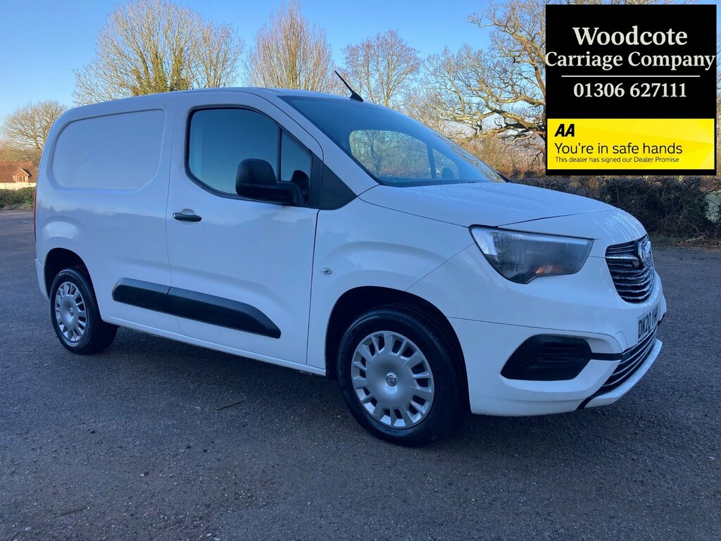 Vauxhall Combo 1.5 Turbo D 2300 Sportive Panel Van White