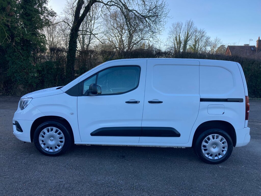 Vauxhall Combo 1.5 Turbo D 2300 Sportive Panel Van DN20YHH White #6