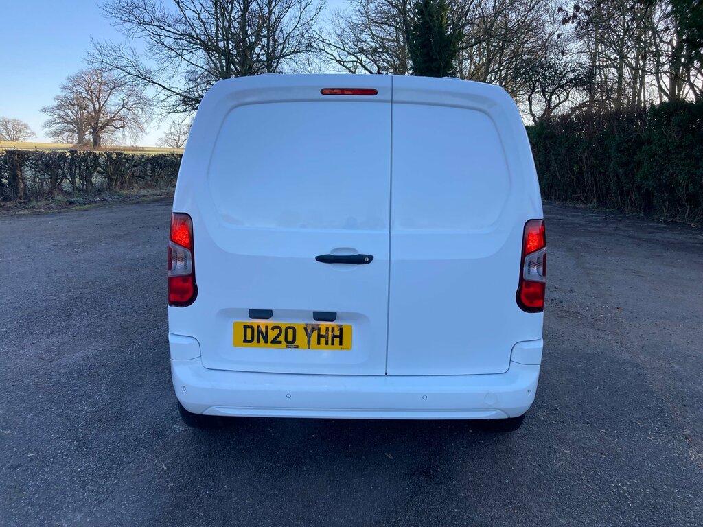 Vauxhall Combo 1.5 Turbo D 2300 Sportive Panel Van DN20YHH White #4