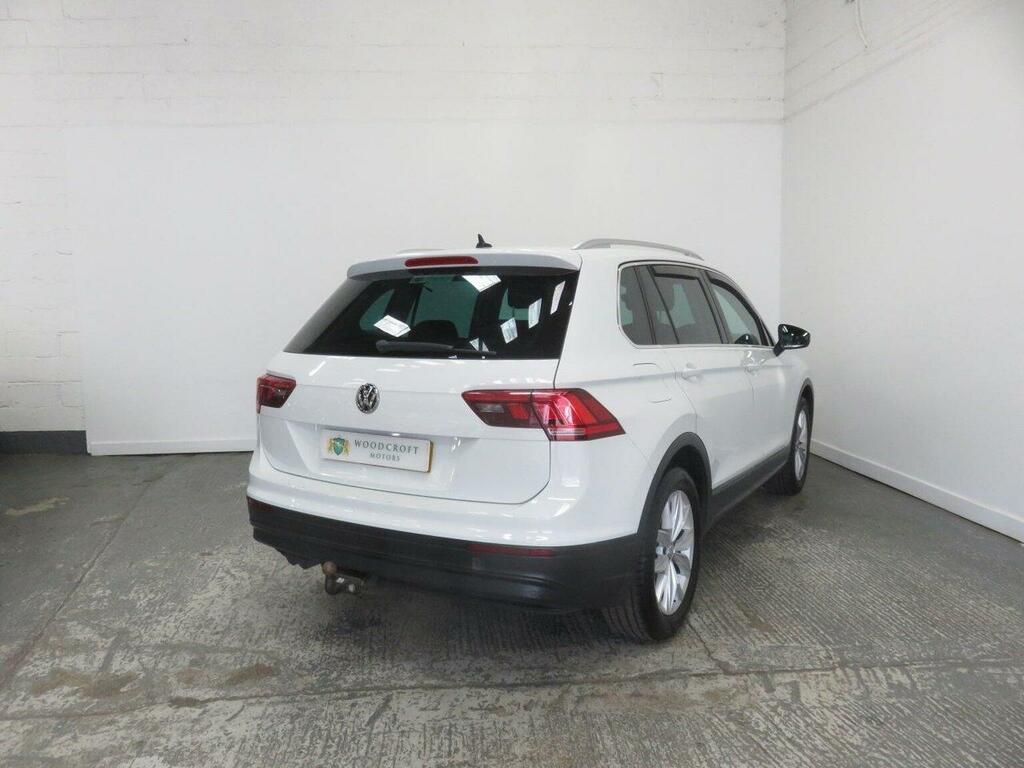 Volkswagen Tiguan Suv 2.0 Tdi Bluemotion Tech Se Navigation Euro 6 SP17WJY White #6