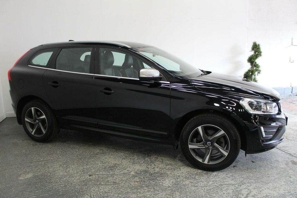 Volvo XC60 Suv 2.4 D4 R-design Lux Nav Awd Euro 6 Ss YFZ9399 Black #3