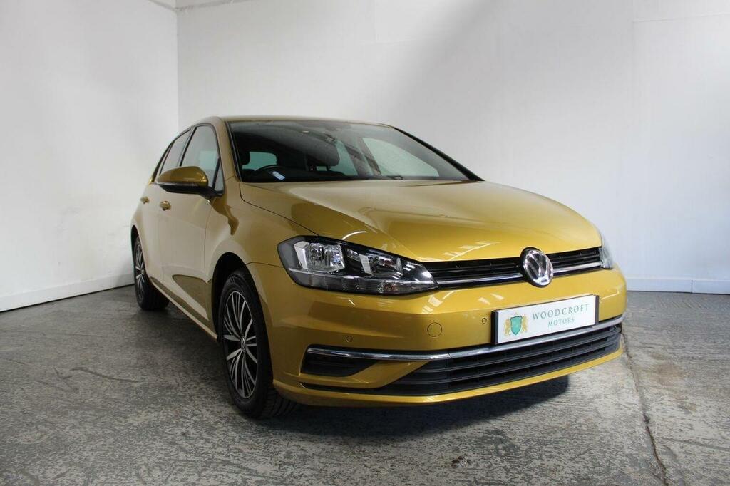 Volkswagen Golf Hatchback 1.4 Tsi Se Euro 6 Ss 201767 Yellow