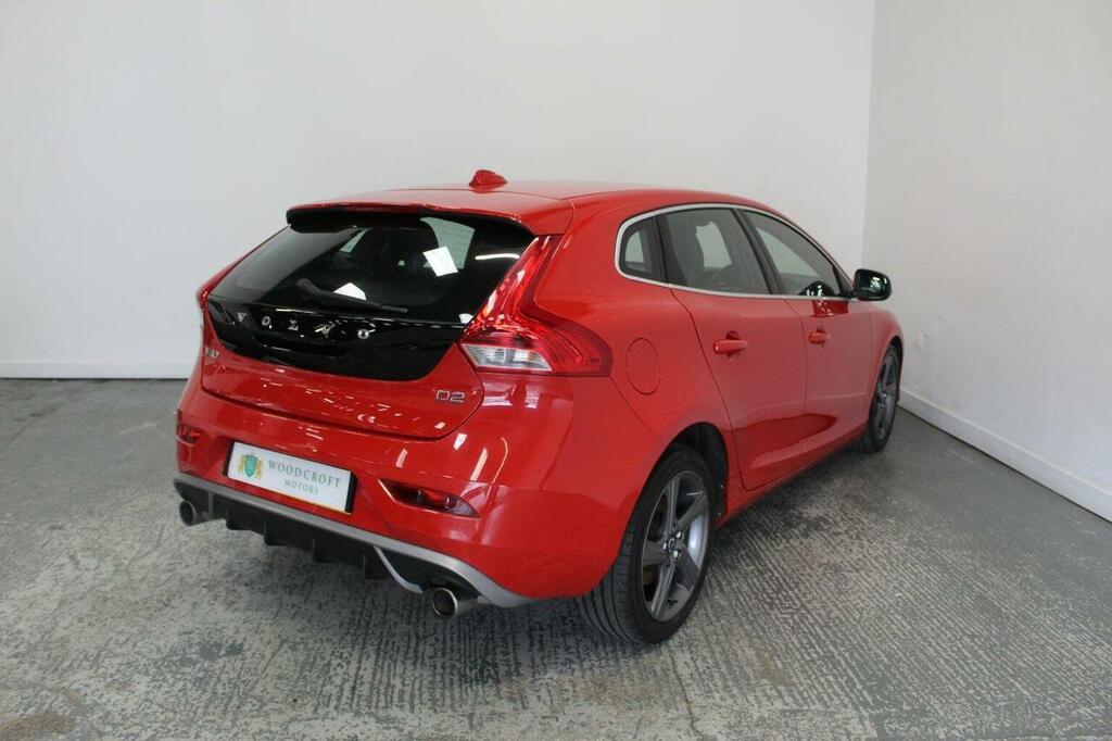 Volvo V40 Hatchback 2.0 D2 R-design Euro 6 Ss 20151 SA16MFP Red #6