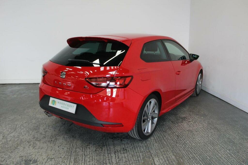 Seat Leon Hatchback 2.0 Tdi Fr Titanium Sport Coupe Euro 6 FP17FXF Red #6