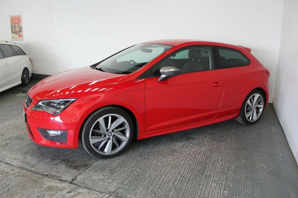 Seat Leon Hatchback 2.0 Tdi Fr Titanium Sport Coupe Euro 6 FP17FXF Red #4