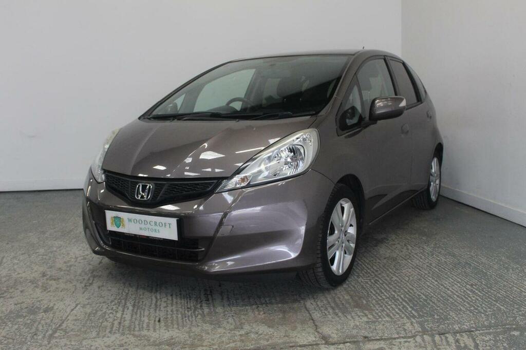 Honda Jazz Hatchback 1.4 I-vtec Es Plus Cvt Euro 5 2013 HX63CCA Brown #2