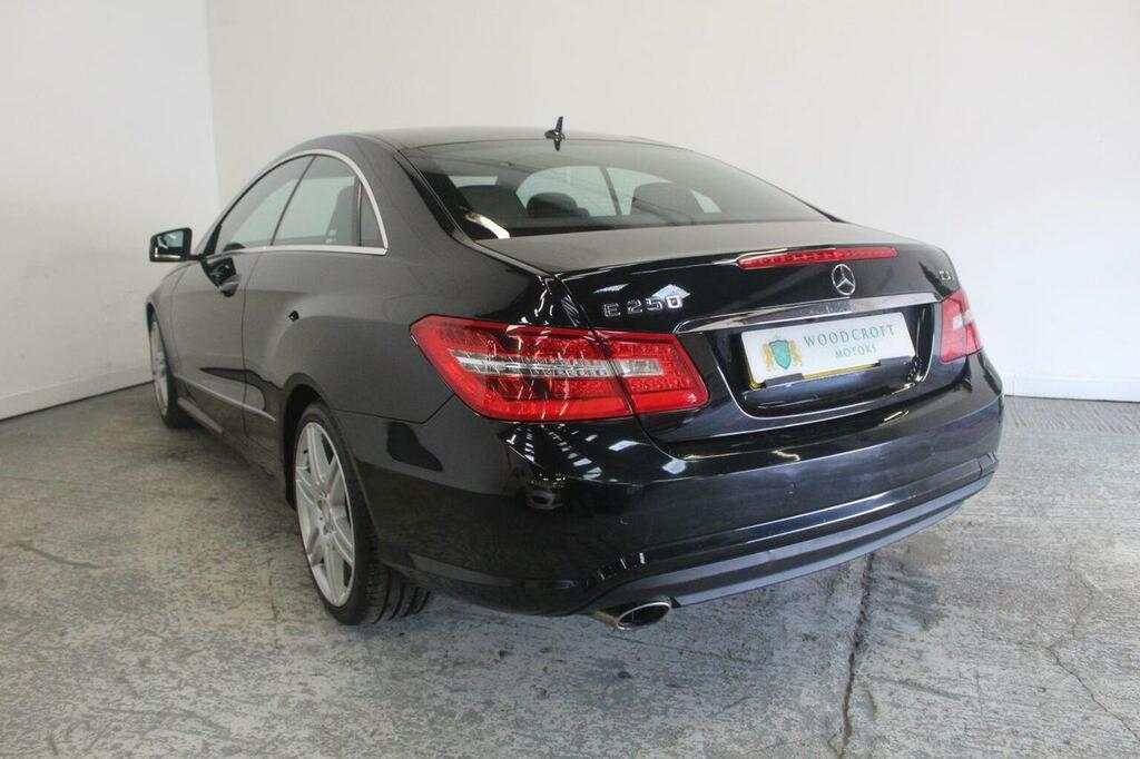 Mercedes-Benz E Class Coupe 2.1 E250 Cdi Blueefficiency Sport G-tronic Black #5