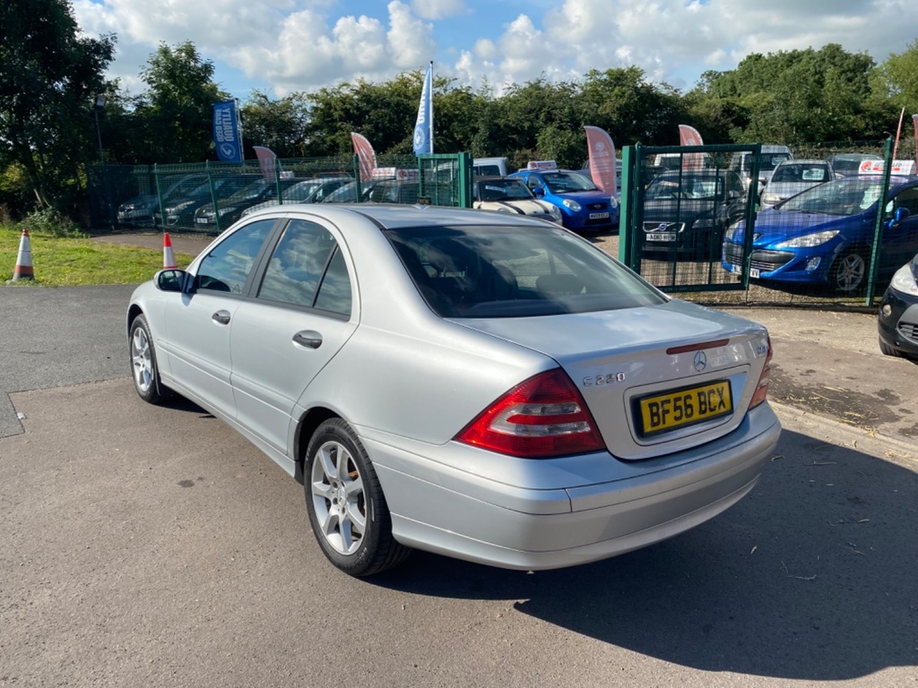 Mercedes-Benz C Class C220 2.1 Cdi Classic Se Silver #5