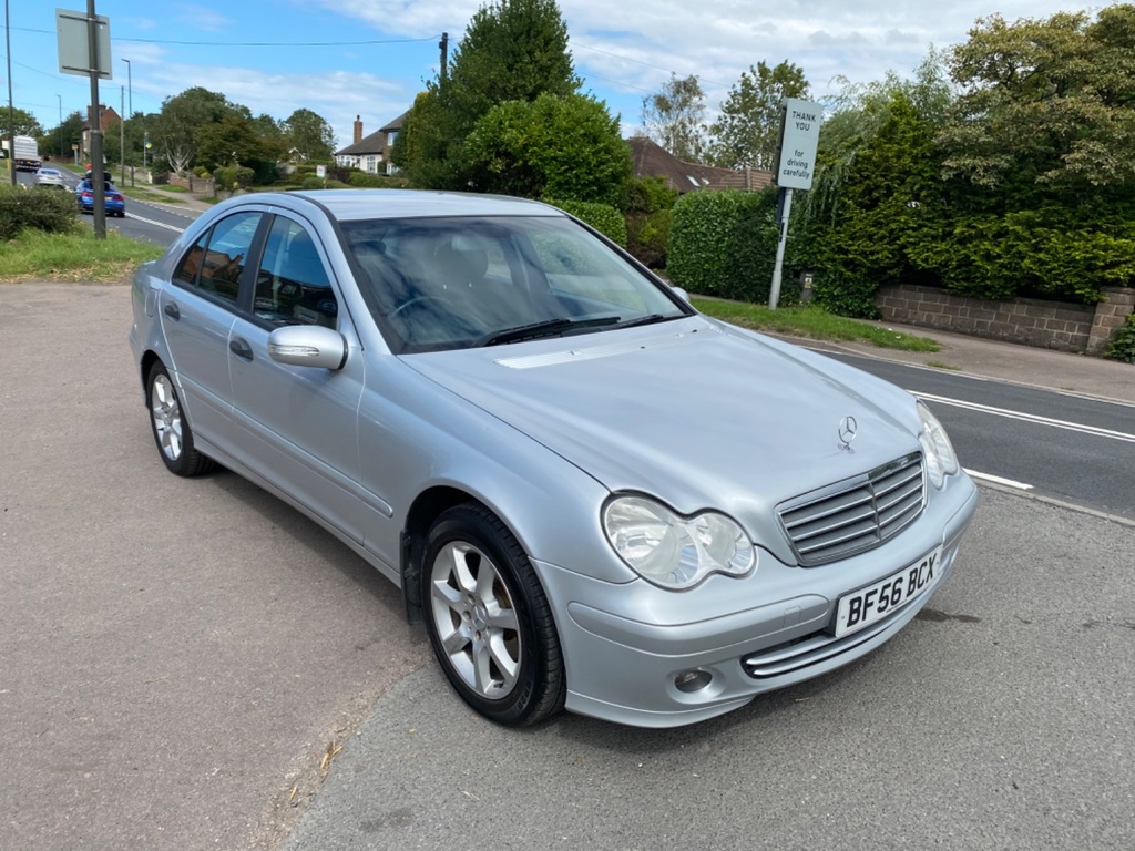 Mercedes-Benz C Class C220 2.1 Cdi Classic Se Silver #2