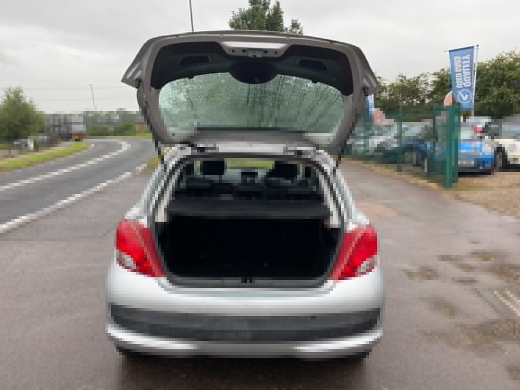 Peugeot 207 Urban 1.4 8V 1 Previous Owner NV59AAU Silver #6