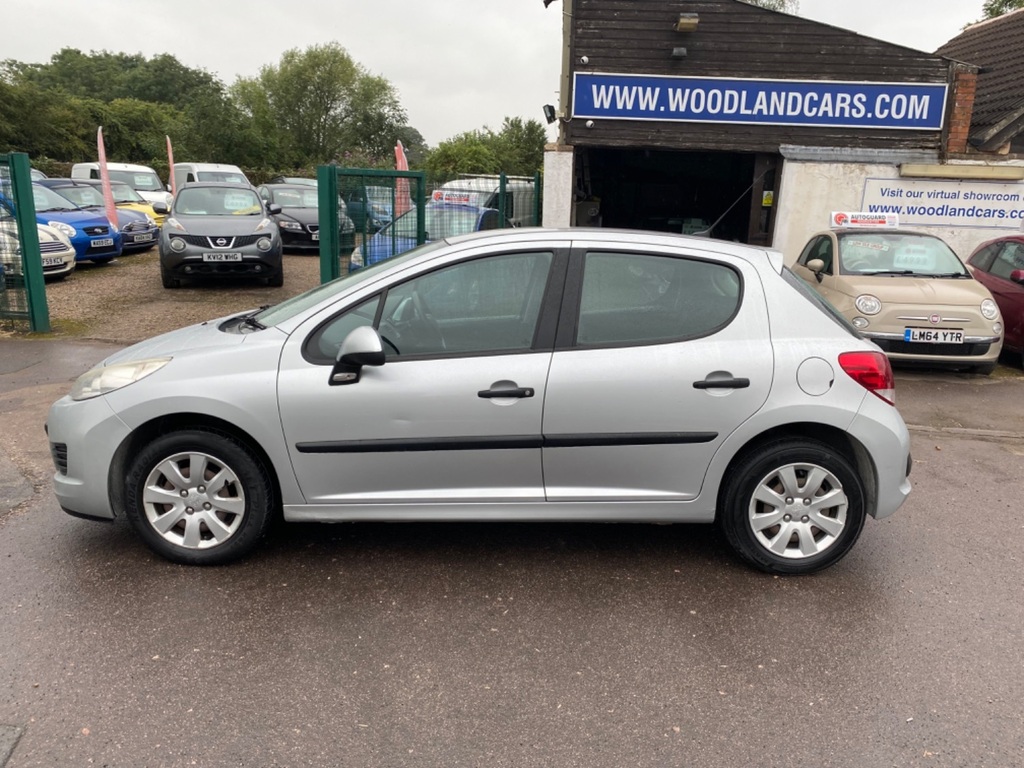 Peugeot 207 Urban 1.4 8V 1 Previous Owner NV59AAU Silver #4
