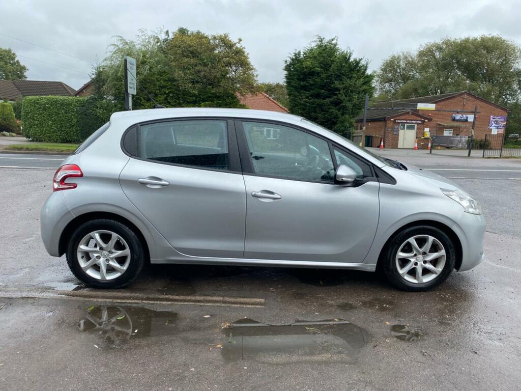 Peugeot 208 1.4 Hdi Active 20 Road Taxfull Service History Silver