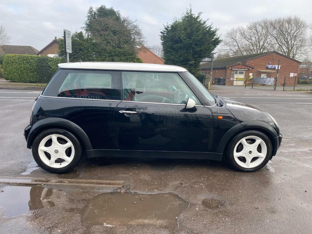 Mini Hatch Cooper 1.6 Service History Lots Of Fitted Extr Black