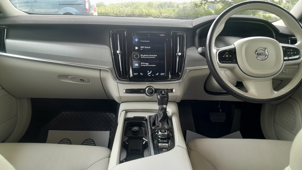 Volvo V90 Vehicle Details Price - 16495 Make Volvo Model NK68FSL Blue #4