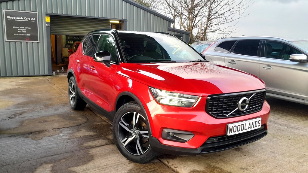 Volvo XC40 Vehicle Details Price - 16995 Make Volvo Model YR69DXG Red #4