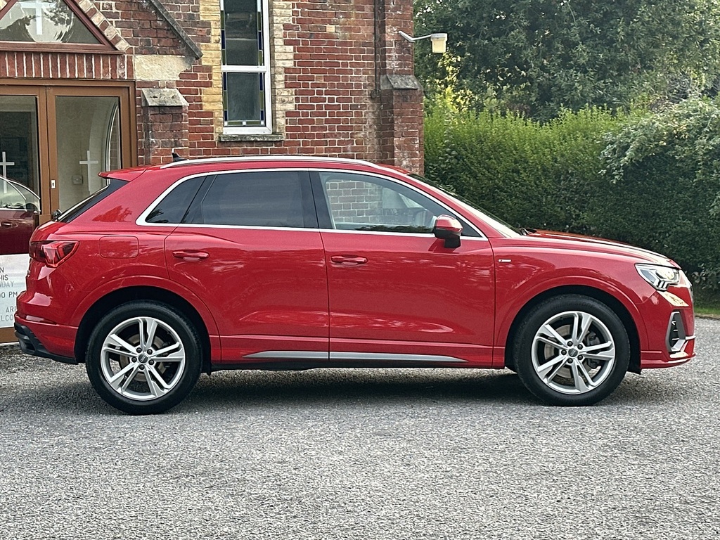 Audi Q3 Suv RV70ZJY Red #2