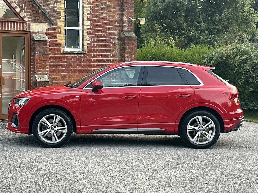 Audi Q3 Suv RV70ZJY Red #5