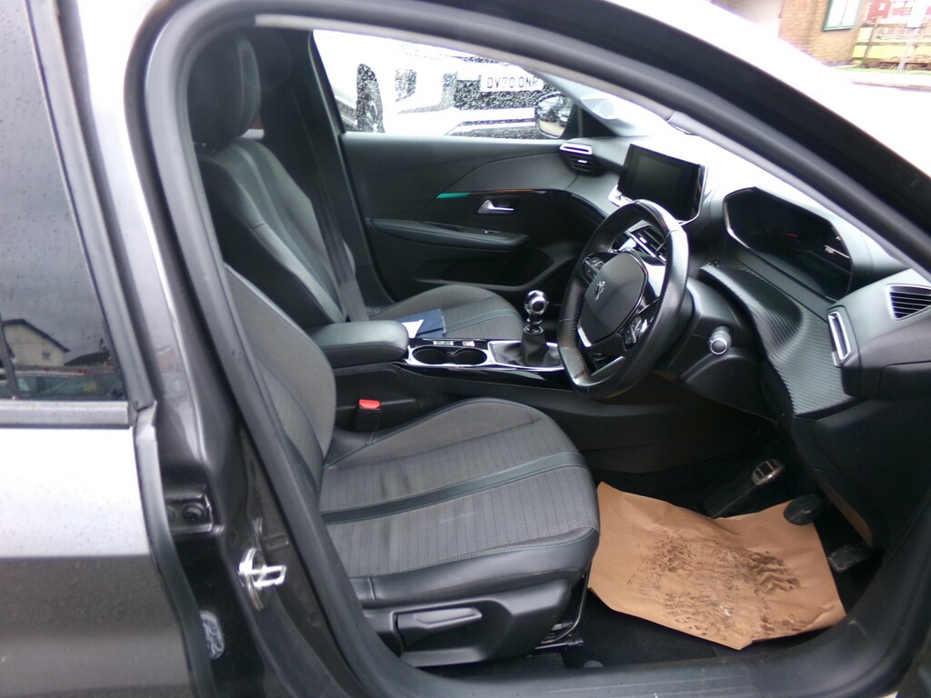 Peugeot 208 1.2 Puretech Allure Hatchback Eu LB20DTY  #6