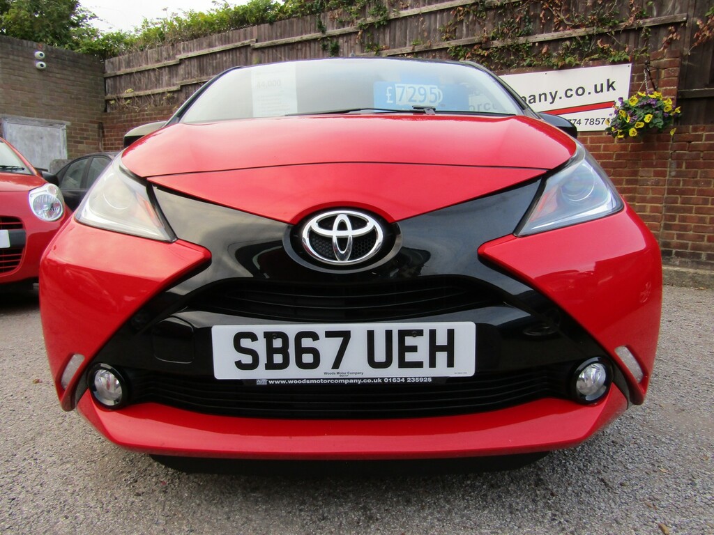 Toyota Aygo 1.0 Vvt-i X-cite 4 Red Bi-tone One Former Keeper O SB67UEH Red #3