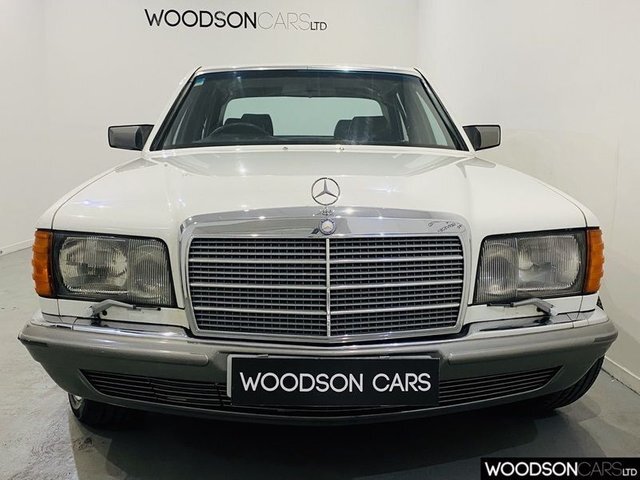 Mercedes-Benz 500 Saloon Blue #30