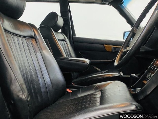 Mercedes-Benz 500 Saloon Blue #33