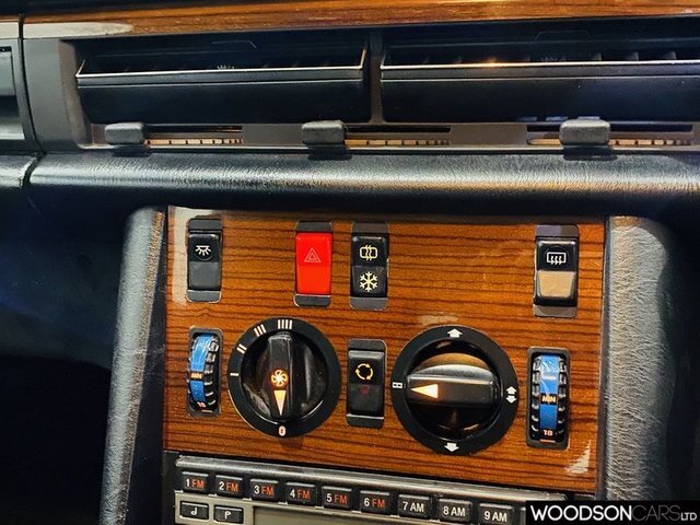 Mercedes-Benz 500 Saloon Blue #35