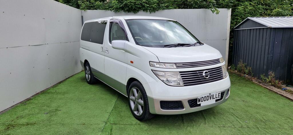 Nissan Elgrand Mpv MC52ZJV White #3
