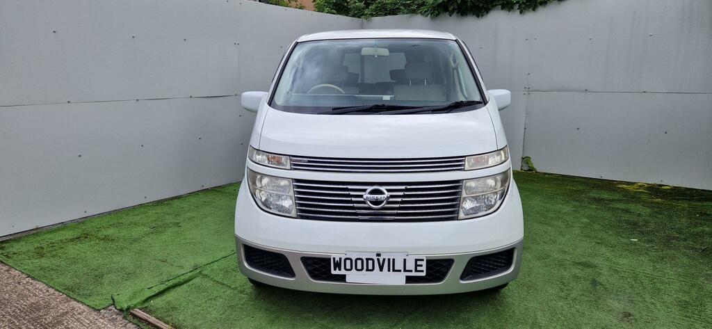 Nissan Elgrand Mpv MC52ZJV White #2