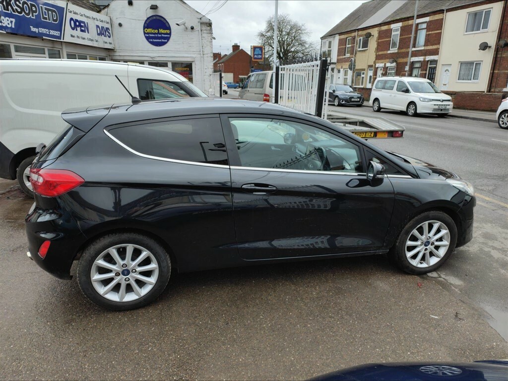 Ford Fiesta 1.0T Ecoboost Titanium Euro 6 Ss MK18XWX Black #6
