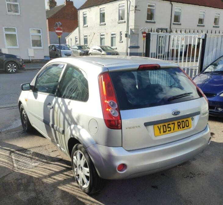 Ford Fiesta 1.25 Style Silver #5