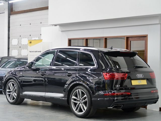 Audi Q7 Tfsi V6 55 Sline Black #4
