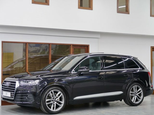 Audi Q7 Tfsi V6 55 Sline Black #3
