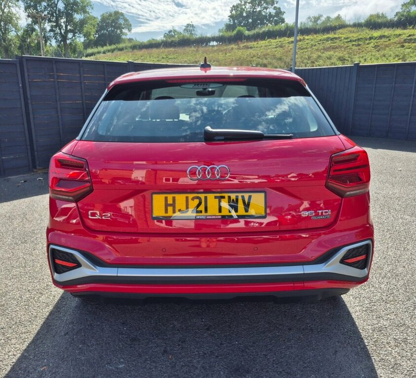 Audi Q2 2L S Line HJ21TWV Red #6