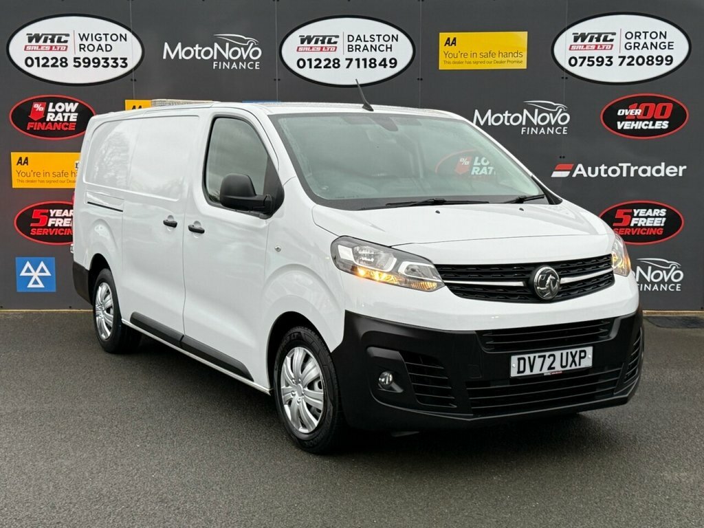 Vauxhall Vivaro 1.5L Dynamic 6Dr DV72UXP White #4