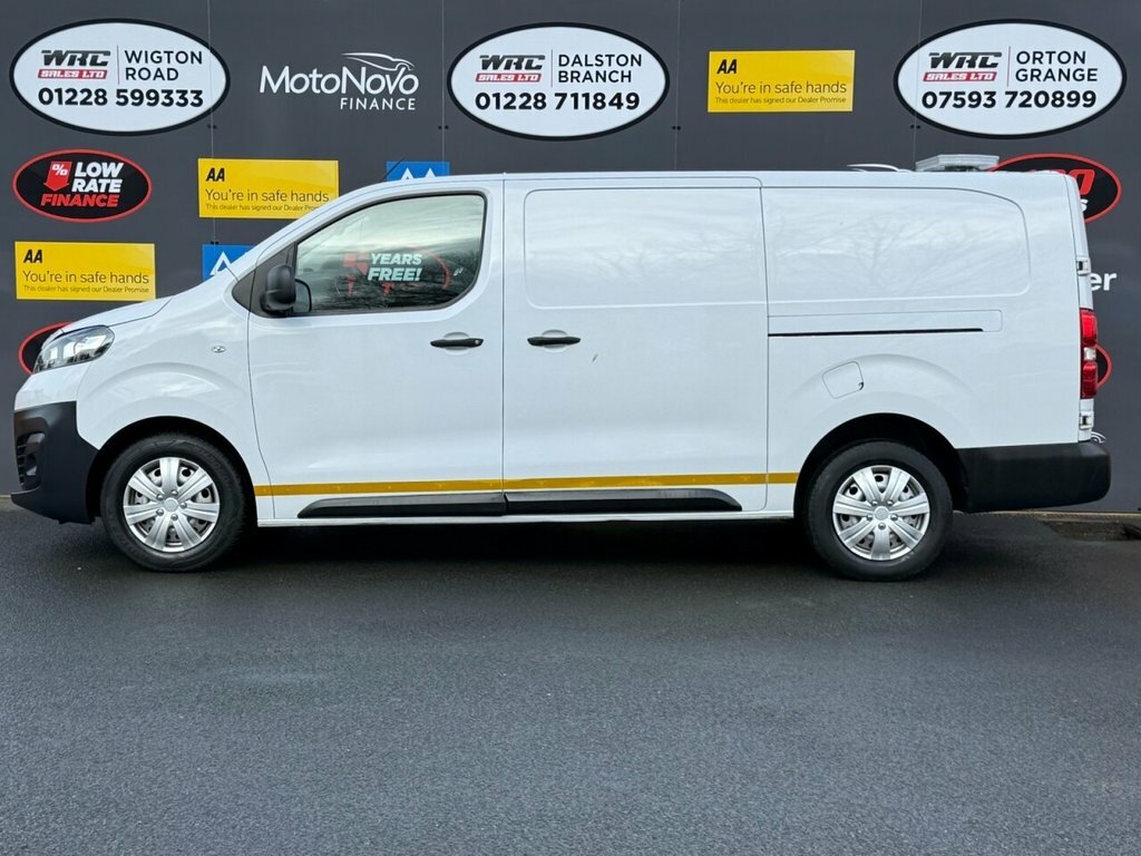 Vauxhall Vivaro 1.5L Dynamic 6Dr DV72TBO White #2