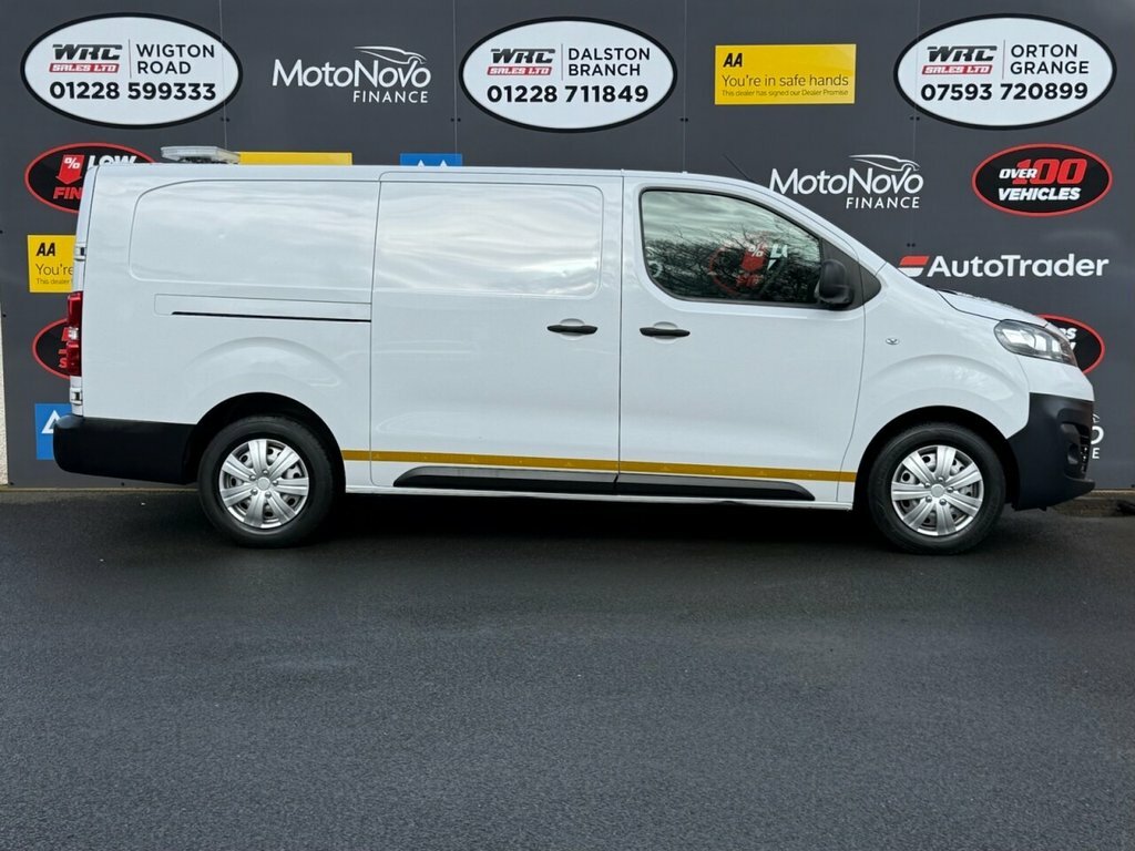 Vauxhall Vivaro 1.5L Dynamic 6Dr DV72TBO White #5