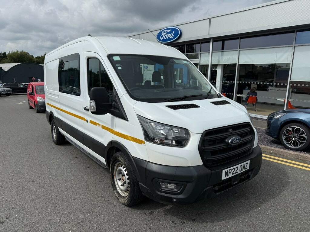 Ford Transit Custom 2.0D Ecoblue 130Ps H2 Leader Crew Van 9 Seats White