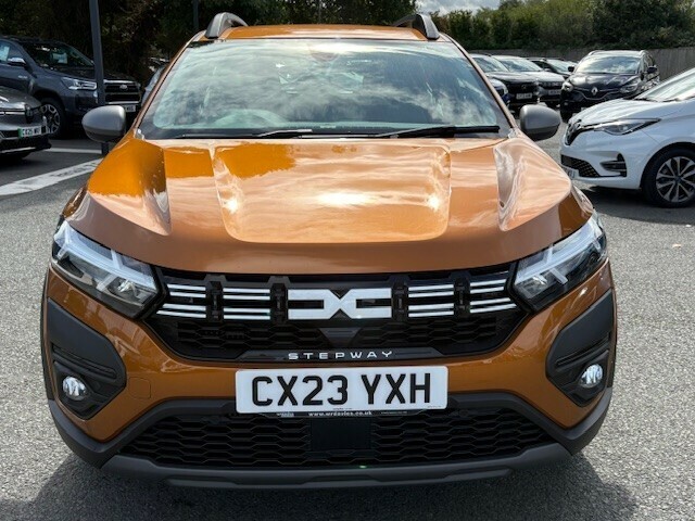 Dacia Sandero Stepway 1.0 Tce Journey CX23YXH Orange #2