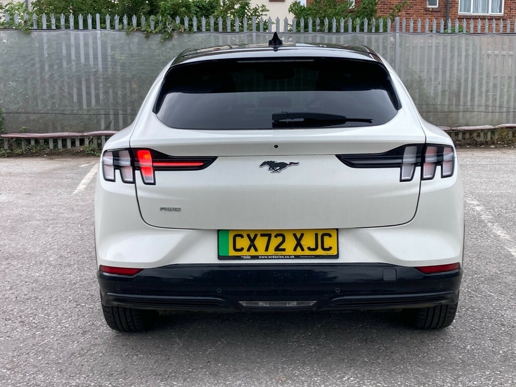 Ford Mustang Mach-E 258Kw Extended Range 88Kwh Awd CX72XJC White #6