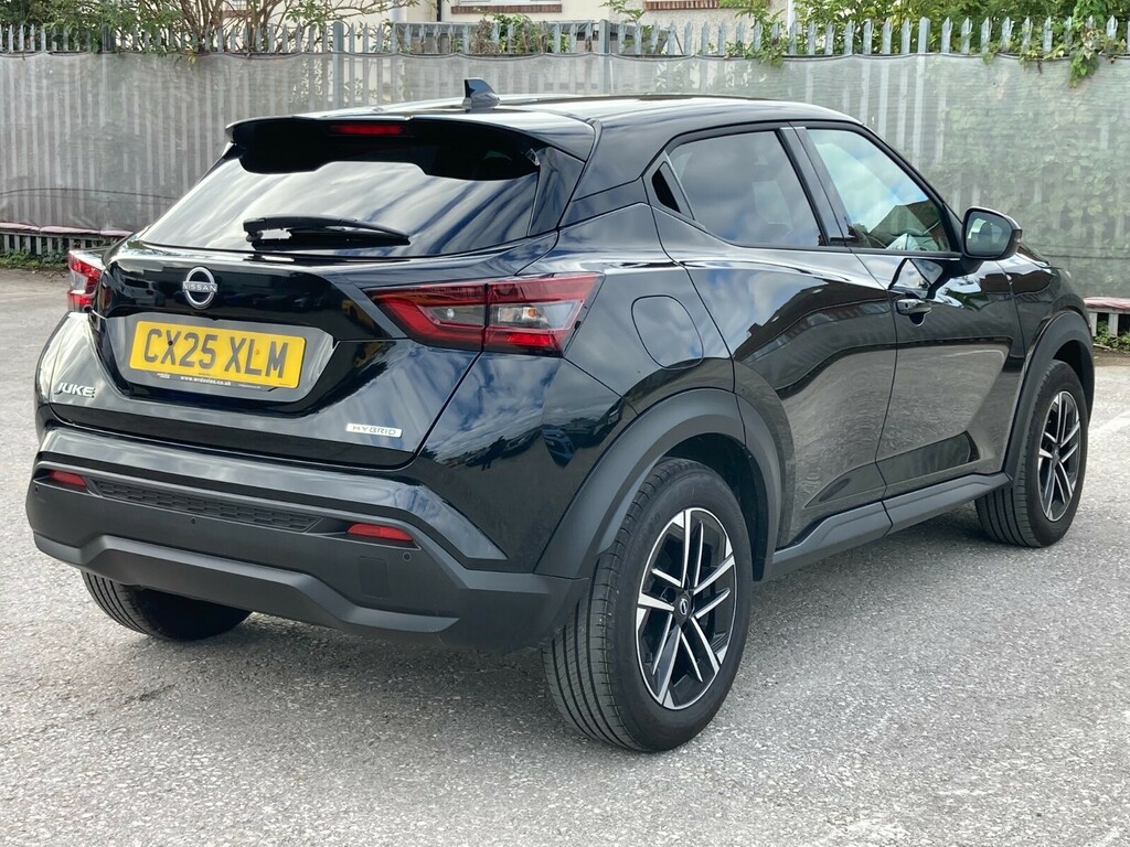 Nissan Juke 1.6 Hybrid N-connecta CX25XLM Black #4