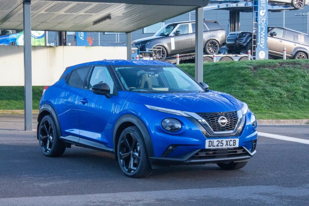 Nissan Juke 1.0 Dig-t Tekna Blue