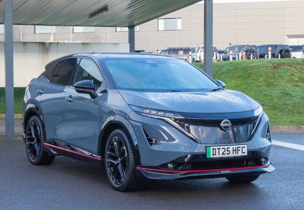 Nissan Ariya 320Kw Nismo 87Kwh 22Kwch E-4orce Grey
