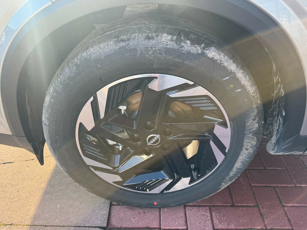 Nissan Qashqai 1.3 Dig-t Mh N-connecta DN75KLP Silver #5